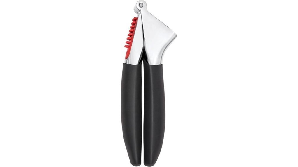 self cleaning garlic press tool